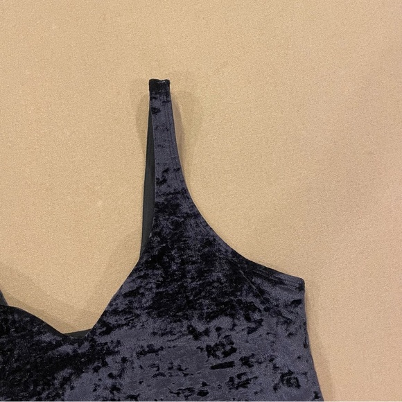 lululemon Special Edition Align Tank Crushed Velvet Black Size 10 - Picture 4 of 11